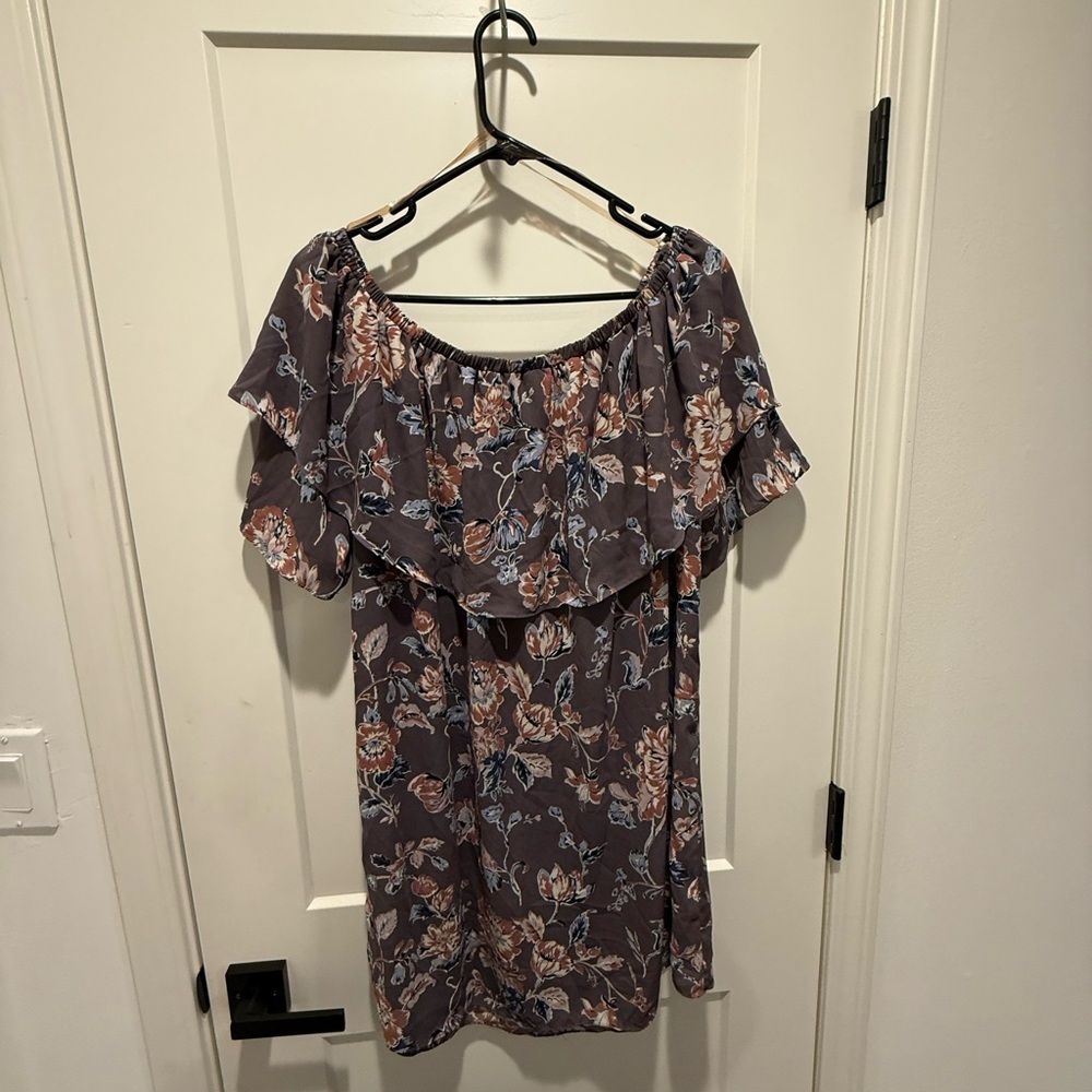 Floral Dress can be worn off shoulder